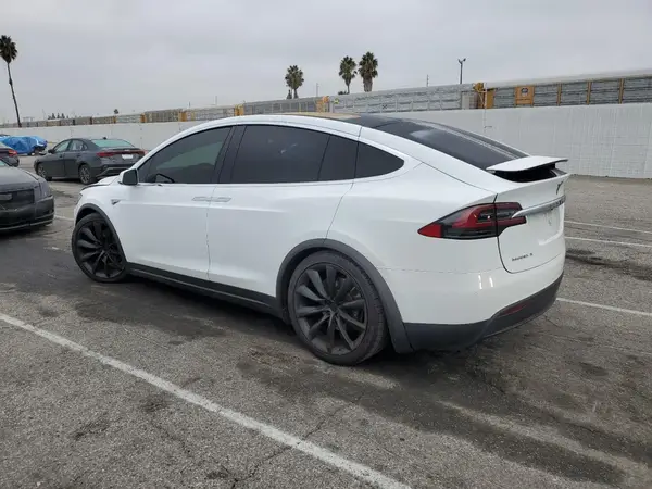 5YJXCBE24GF020243 2016 TESLA MODEL X - Image 2