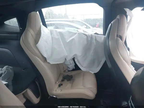 5YJXCBE24GF020517 2016 TESLA MODEL X - Image 8