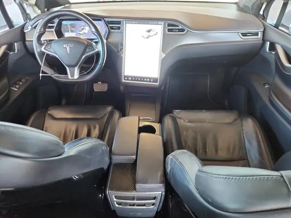5YJXCBE24HF034497 2017 TESLA MODEL X - Image 8