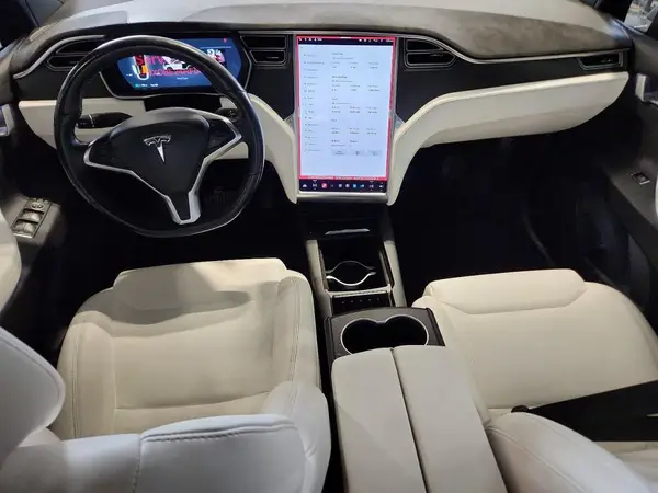 5YJXCBE24HF043698 2017 TESLA MODEL X - Image 8