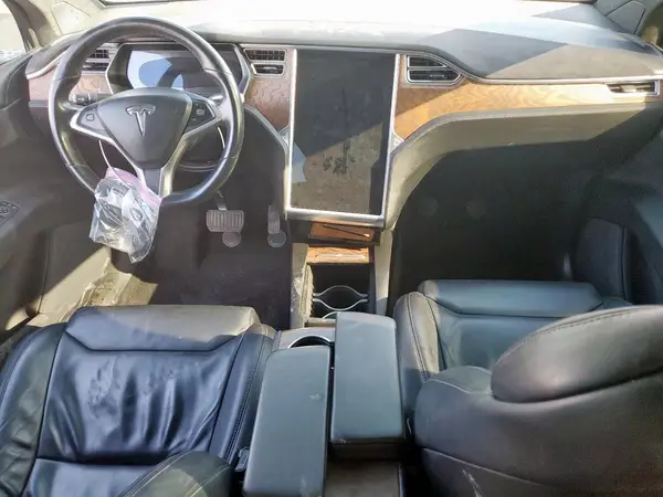 5YJXCBE24HF044429 2017 TESLA MODEL X - Image 8