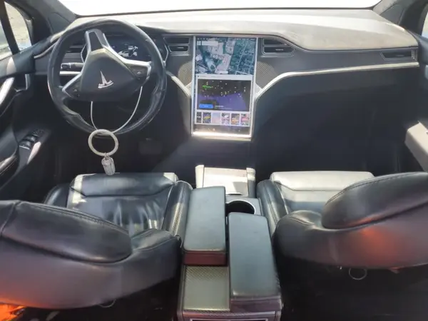 5YJXCBE24HF044480 2017 TESLA MODEL X - Image 8