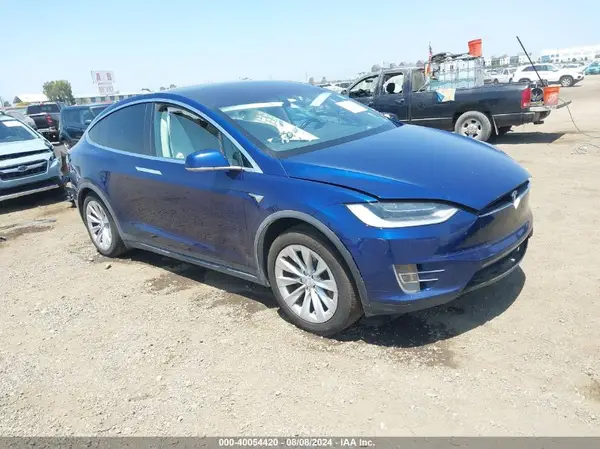 5YJXCBE24HF044656 2017 TESLA MODEL X - Image 1