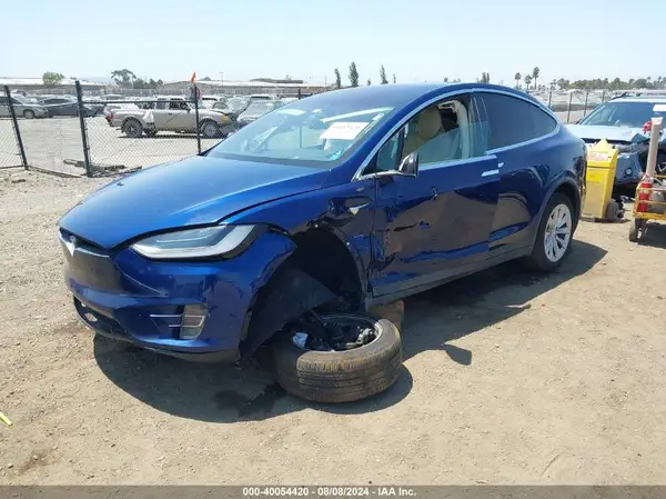 5YJXCBE24HF044656 2017 TESLA MODEL X - Image 2