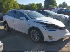 5YJXCBE24HF046066 2017 TESLA MODEL X