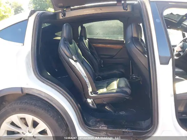 5YJXCBE24HF046066 2017 TESLA MODEL X - Image 8
