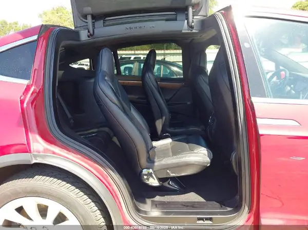 5YJXCBE24HF054166 2017 TESLA MODEL X - Image 8