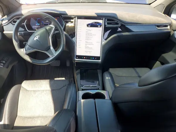 5YJXCBE24HF054703 2017 TESLA MODEL X - Image 8