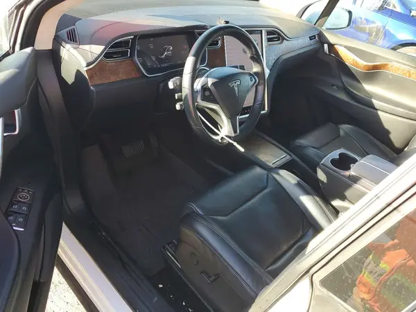 5YJXCBE24HF066771 2017 TESLA MODEL X - Image 8