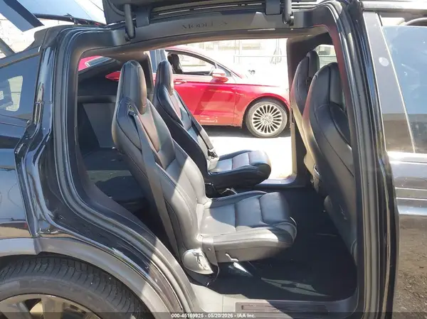 5YJXCBE24HF077298 2017 TESLA MODEL X - Image 8
