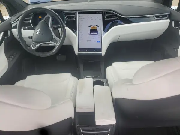 5YJXCBE24HF078659 2017 TESLA MODEL X - Image 8