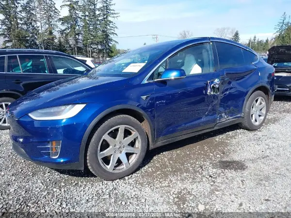 5YJXCBE24JF090395 2018 TESLA MODEL X - Image 2