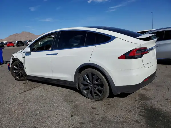 5YJXCBE24JF103386 2018 TESLA MODEL X - Image 2
