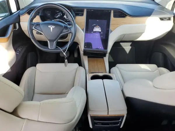 5YJXCBE24JF126568 2018 TESLA MODEL X - Image 8