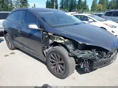 5YJXCBE24JF135464 2018 TESLA MODEL X