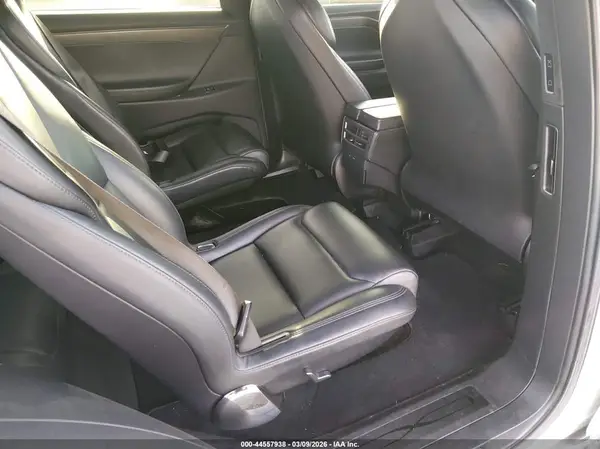 5YJXCBE24JF140471 2018 TESLA MODEL X - Image 8