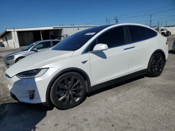5YJXCBE24KF151598 2019 TESLA MODEL X - Image 1