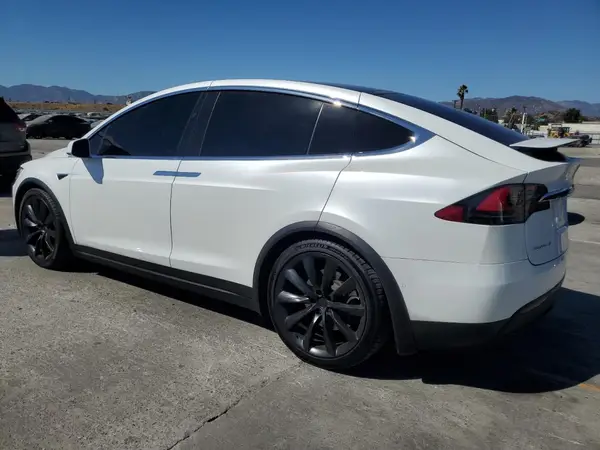 5YJXCBE24KF151598 2019 TESLA MODEL X - Image 2