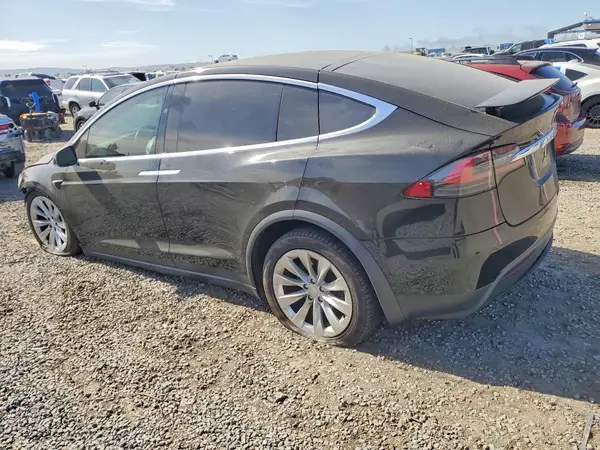 5YJXCBE24KF186660 2019 TESLA MODEL X - Image 2