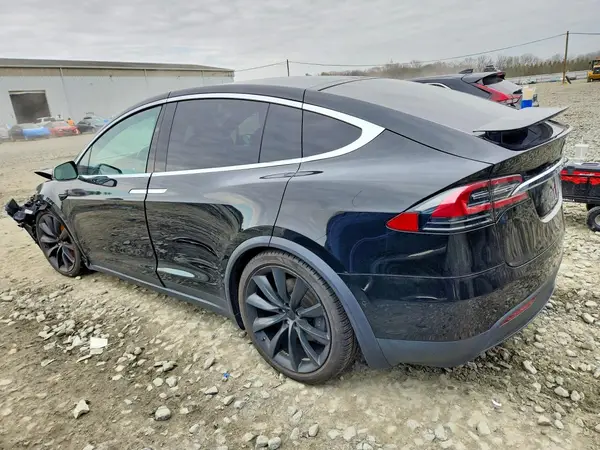 5YJXCBE24LF298229 2020 TESLA MODEL X - Image 2