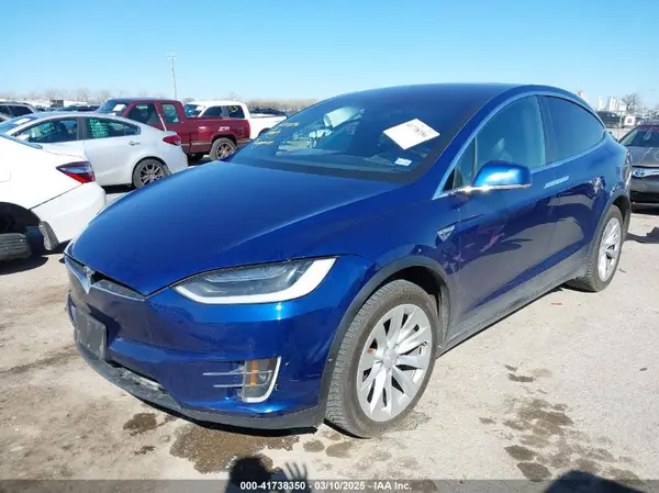 5YJXCBE25GF002608 2016 TESLA MODEL X - Image 2