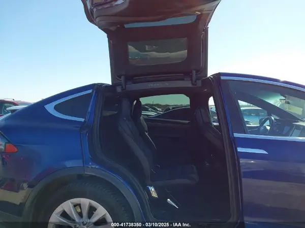 5YJXCBE25GF002608 2016 TESLA MODEL X - Image 8