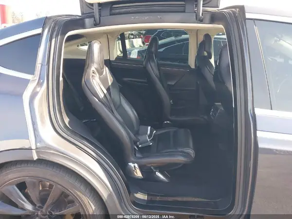5YJXCBE25GF006724 2016 TESLA MODEL X - Image 8