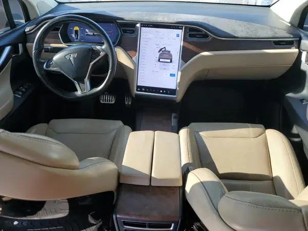 5YJXCBE25GF008280 2016 TESLA MODEL X - Image 8