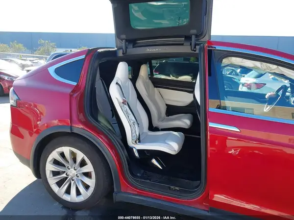 5YJXCBE25GF013298 2016 TESLA MODEL X - Image 8
