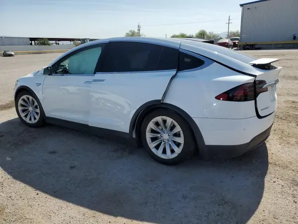 5YJXCBE25GF013432 2016 TESLA MODEL X - Image 2