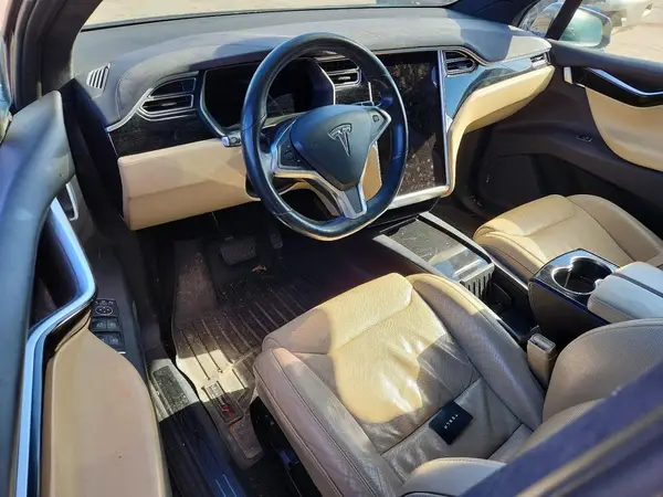 5YJXCBE25GF013785 2016 TESLA MODEL X - Image 8