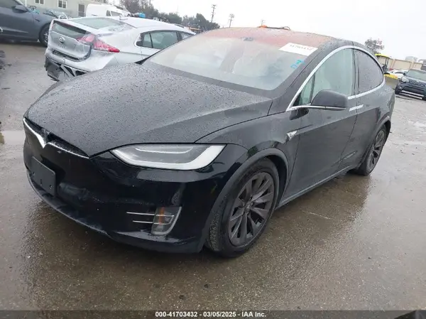 5YJXCBE25GF014905 2016 TESLA MODEL X - Image 2