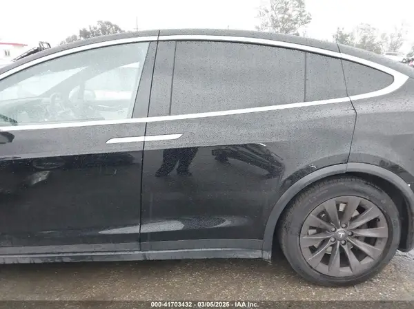 5YJXCBE25GF014905 2016 TESLA MODEL X - Image 8