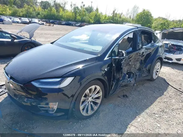 5YJXCBE25GF015617 2016 TESLA MODEL X - Image 2