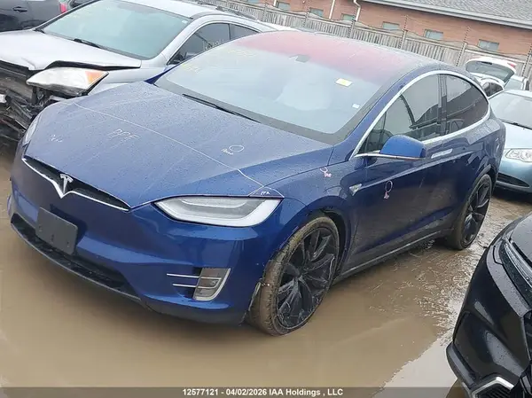 5YJXCBE25GF016055 2016 TESLA MODEL X - Image 2