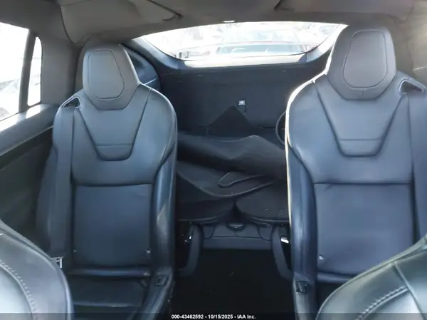 5YJXCBE25GF017657 2016 TESLA MODEL X - Image 8