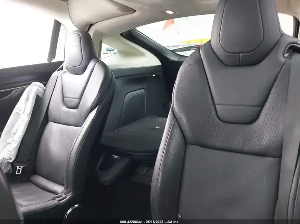 5YJXCBE25GF021479 2016 TESLA MODEL X - Image 8