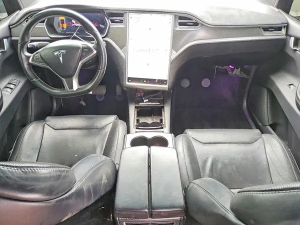 5YJXCBE25GF024933 2016 TESLA MODEL X - Image 8