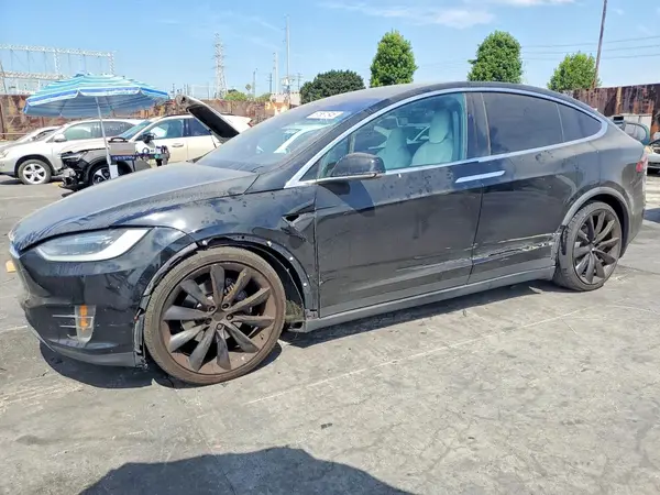 5YJXCBE25GF027167 2016 TESLA MODEL X - Image 1
