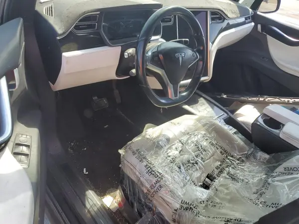 5YJXCBE25GF027833 2016 TESLA MODEL X - Image 8