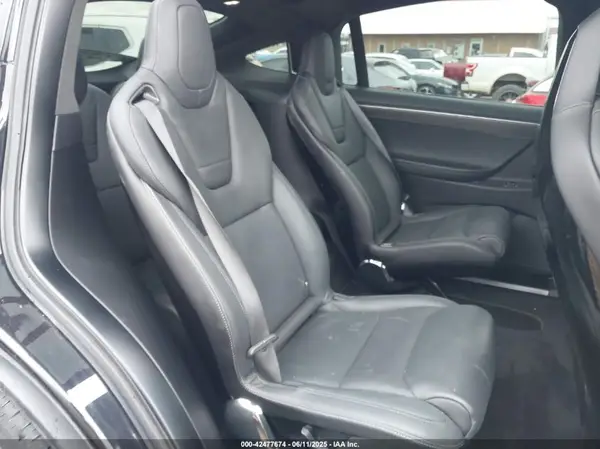 5YJXCBE25GF028030 2016 TESLA MODEL X - Image 8
