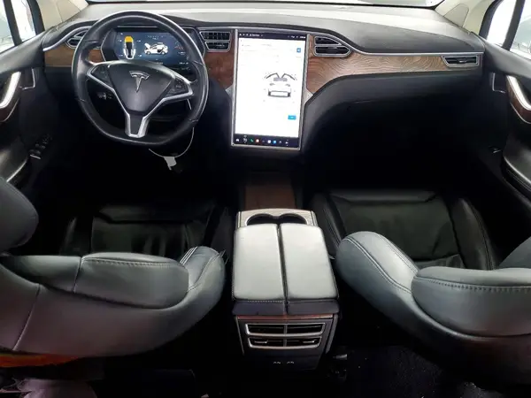 5YJXCBE25HF041720 2017 TESLA MODEL X - Image 8