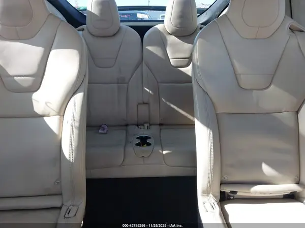 5YJXCBE25HF044939 2017 TESLA MODEL X - Image 8