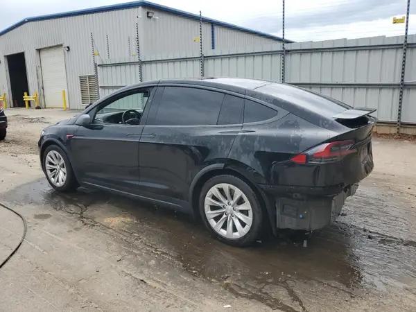 5YJXCBE25HF049493 2017 TESLA MODEL X - Image 2