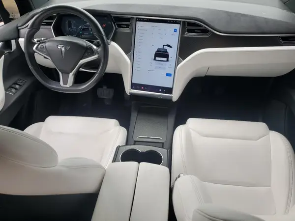 5YJXCBE25HF049493 2017 TESLA MODEL X - Image 8