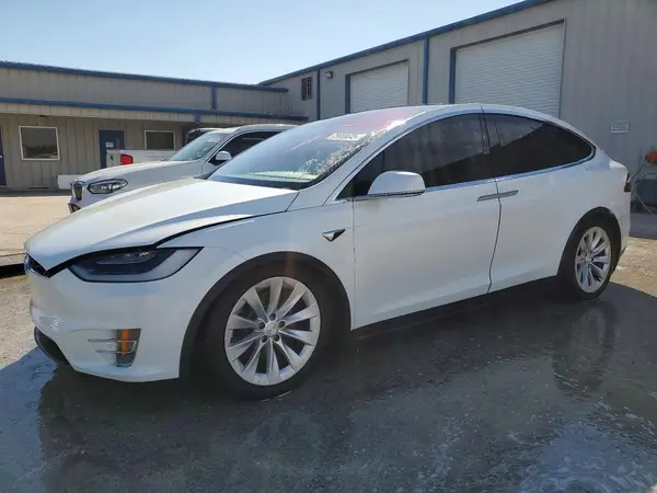 5YJXCBE25HF050479 2017 TESLA MODEL X - Image 1