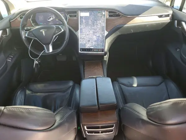 5YJXCBE25HF050479 2017 TESLA MODEL X - Image 8
