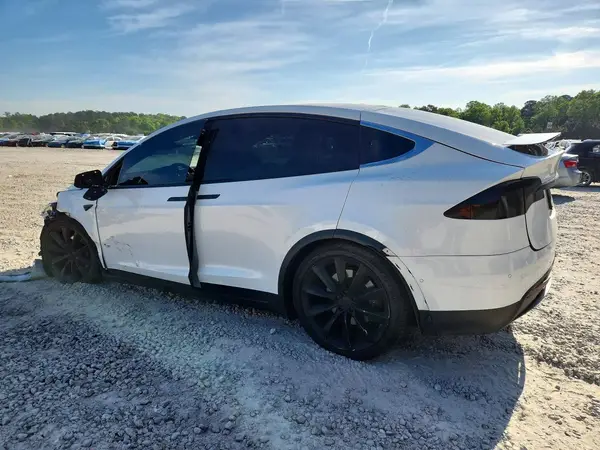 5YJXCBE25HF070151 2017 TESLA MODEL X - Image 2