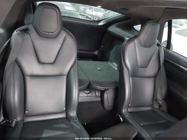5YJXCBE25HF076984 2017 TESLA MODEL X - Image 8