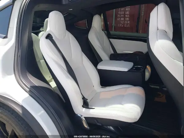 5YJXCBE25HF078198 2017 TESLA MODEL X - Image 8